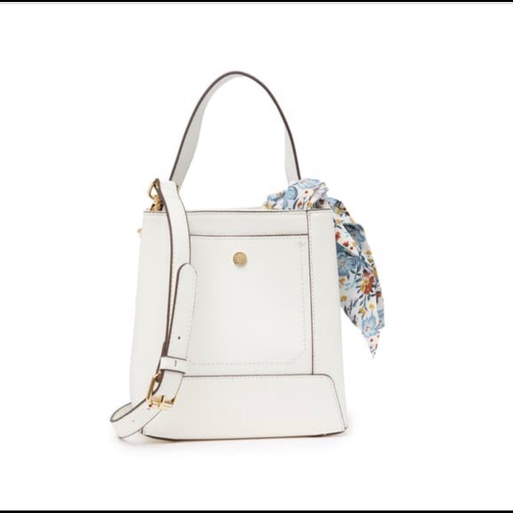 HP- Steve Madden
Bellie Scarf Small Bucket Bag